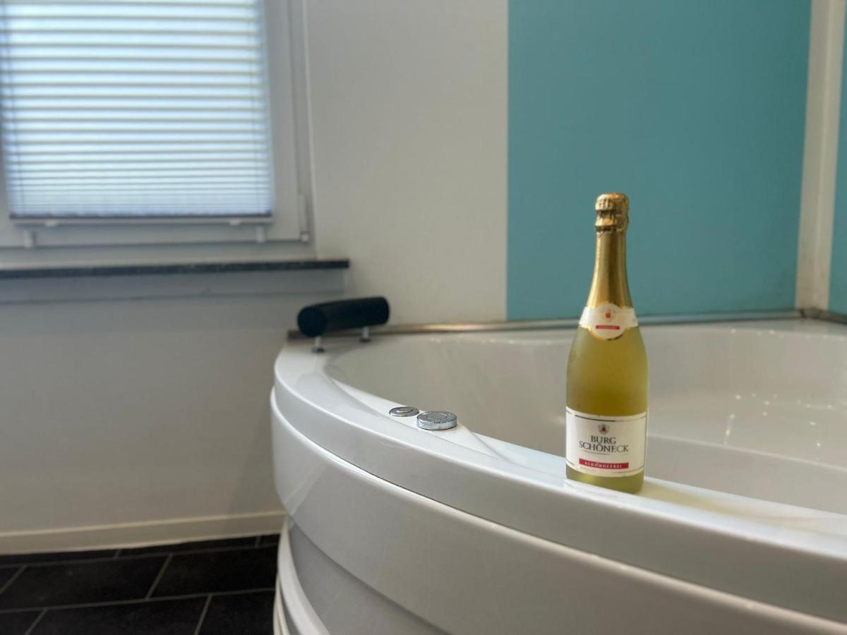 オルデンブルクGemuetliches Familienhaus - Fuehlt Euch Wohlアパートメント エクステリア 写真